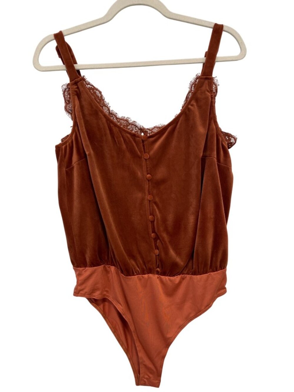 White Birch Bodysuit Medium Velvet Sleeveless Lace Trim Button Front Rust Chic